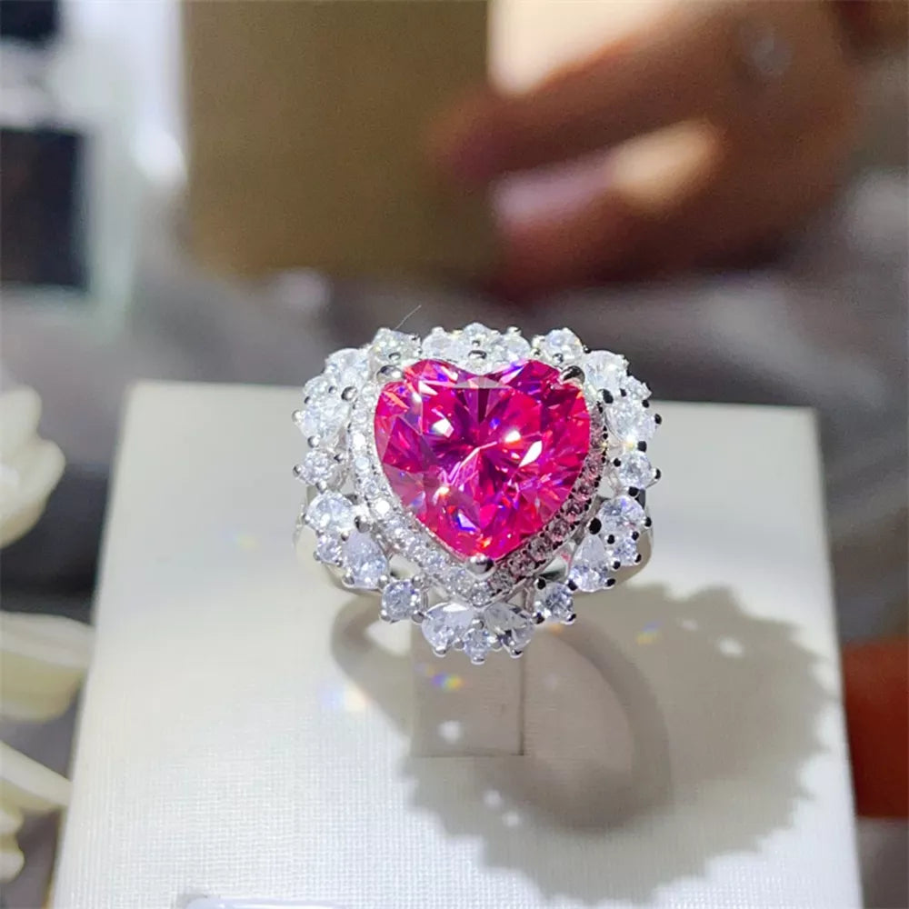 ring in fuchsia featuring heart-shaped stone and heart-shaped fit