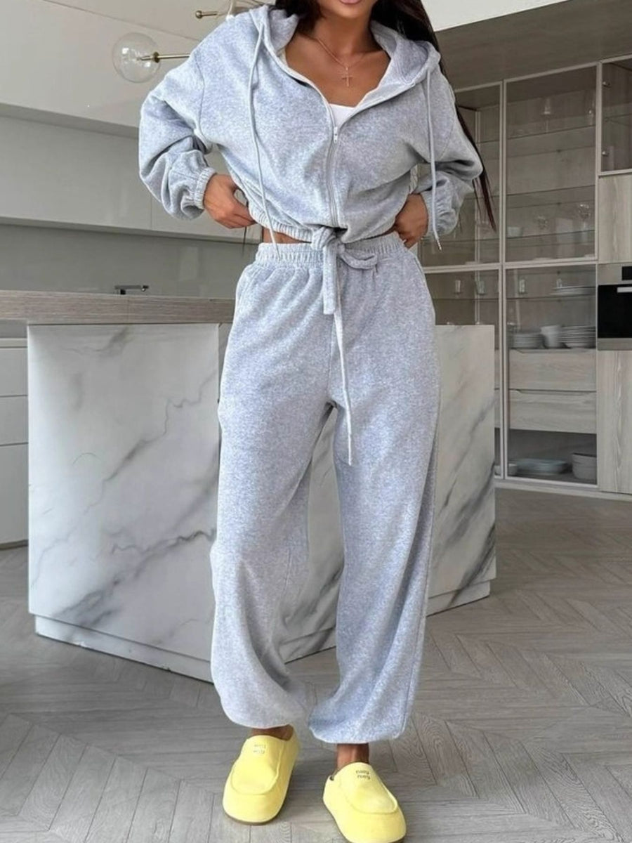 aqua tracksuit with elastic cuffs and long sleeve