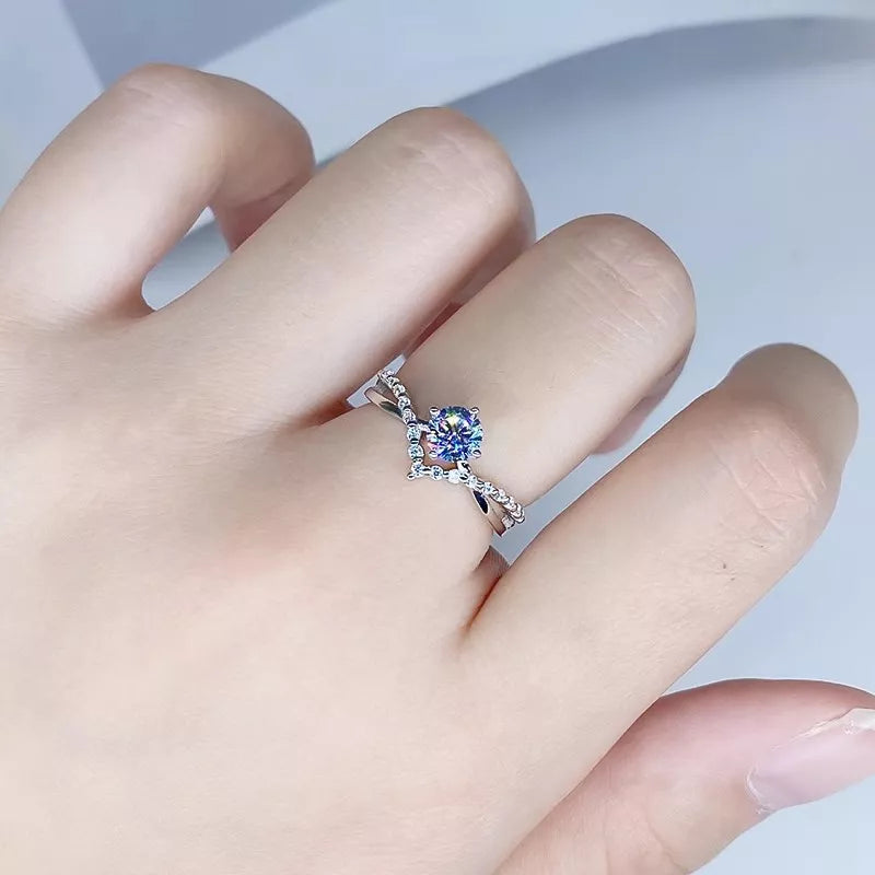 ring in silver featuring moissanite stone and V-shape fit