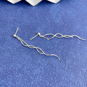 earrings in Silver with dangle and long