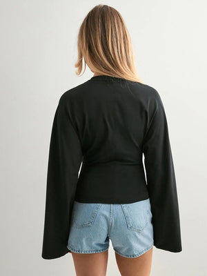 Solid Color Long Sleeve Plus Size T-Shirt in Black with stretch