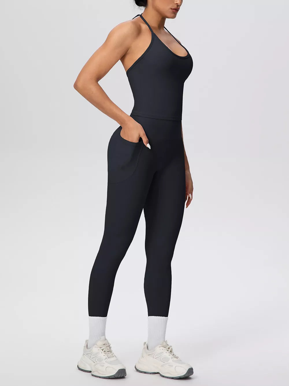 Halter Neck Cami And High-waisted Leggings Set in Blush Pink with pocketed