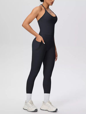 Halter Neck Cami And High-waisted Leggings Set in Blush Pink with pocketed