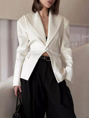 95% Polyester, 5% Spandex Care instructions: Machine wash cold blazer in White with regular silhouette