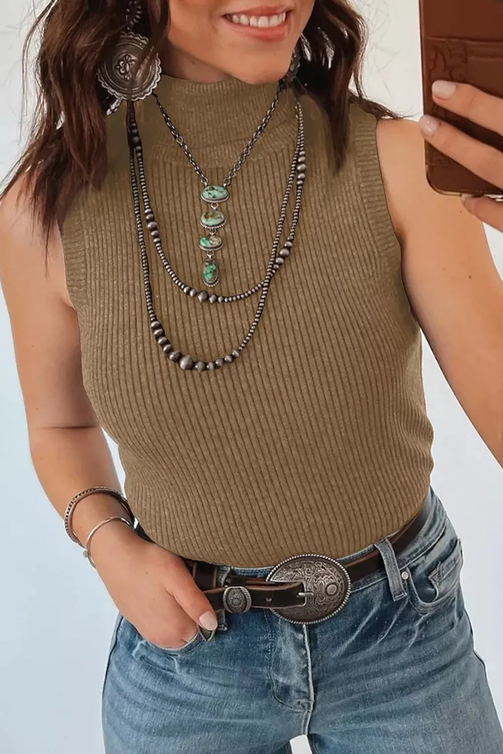sweater vest in olive featuring ribbed and fitted fit