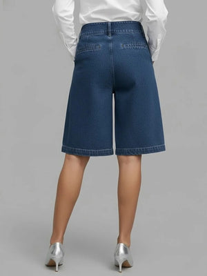 denim shorts in Navy with buttoned and bermuda