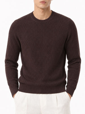pullover sweater in dark brown featuring waffle-knit and regular fit