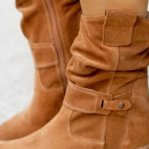 Beige boots with mid-calf and side-zip