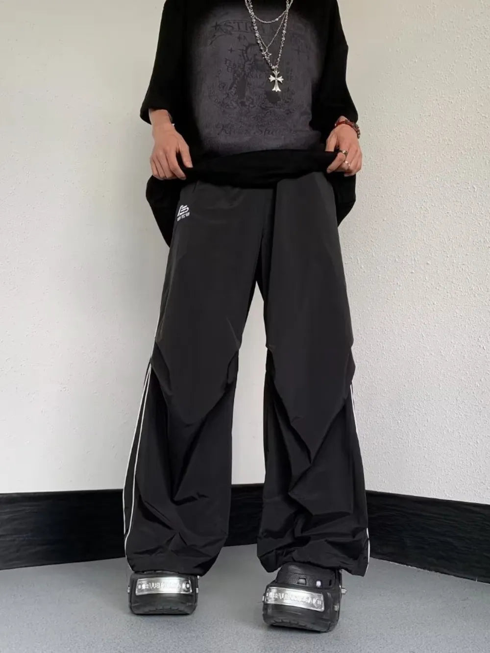 Men's Striped Wide Leg Pants in Black