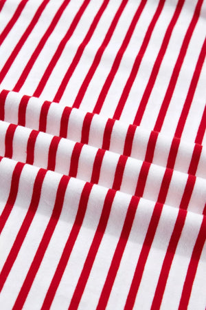 Classic striped maternity t-shirt in red and white cotton with puff sleeves.
