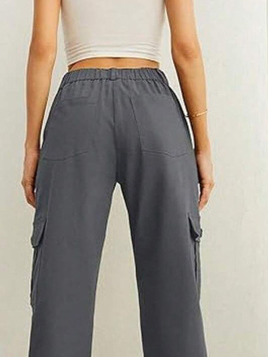 cargo pants in cream with pocketed and full-length