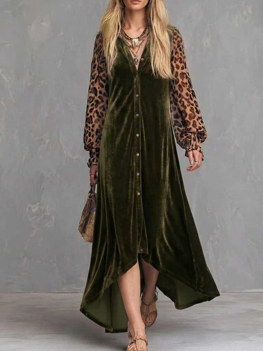 maxi dress in Brown with leopard-print and buttoned