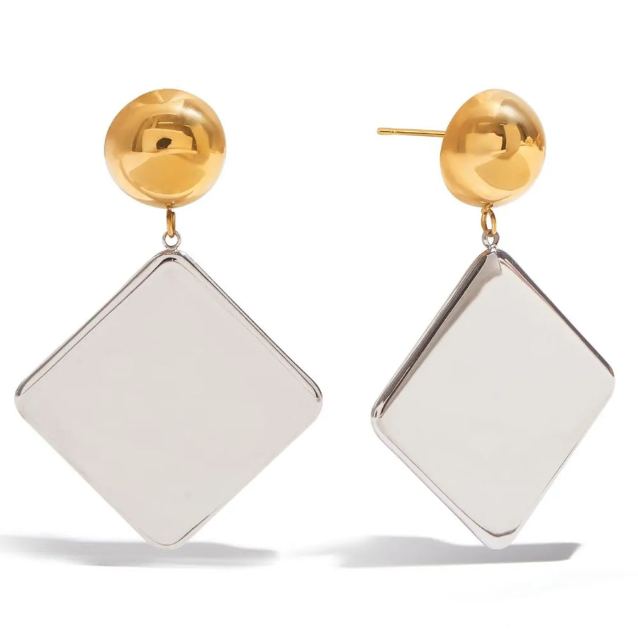 gold earrings with medium length and stud