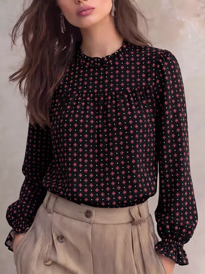 romantic blouse in Beige with mock neck