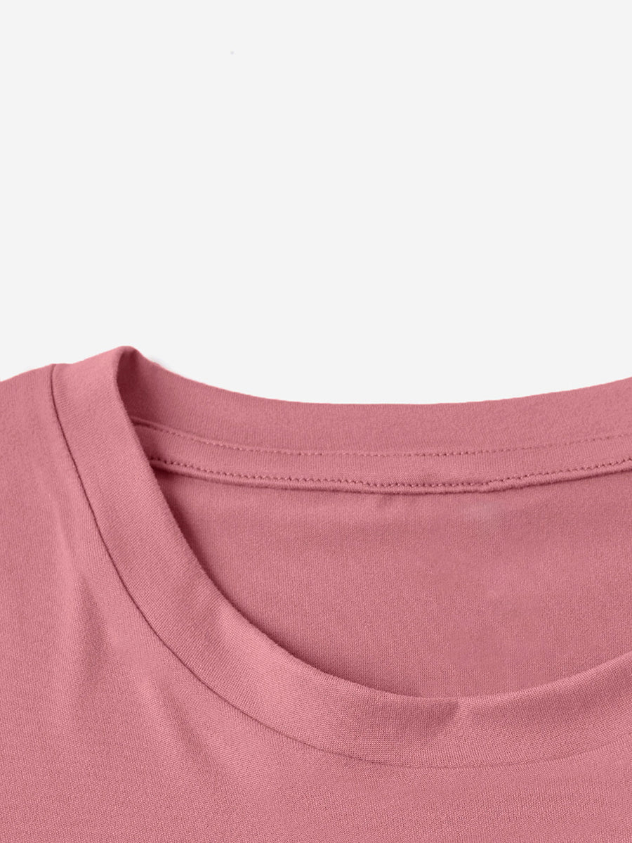 Dusty Pink t-shirt with crew neck and detailed stitching.