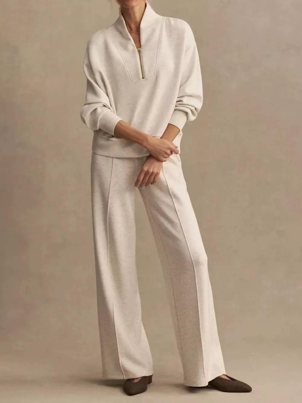 sweatshirt and wide-leg pants set in oatmeal featuring zipper and relaxed top, wide-leg pants fit