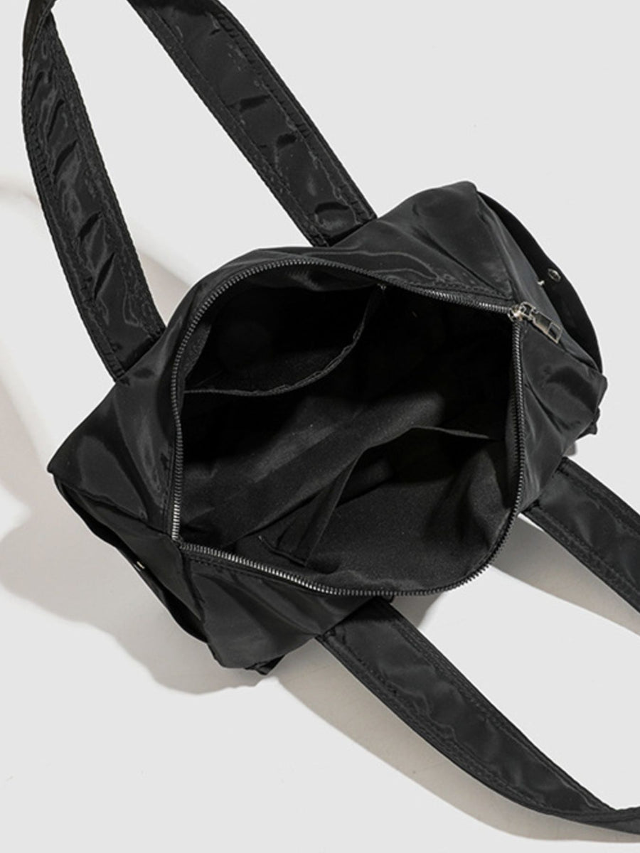 Black with handbag with dual top handles 6