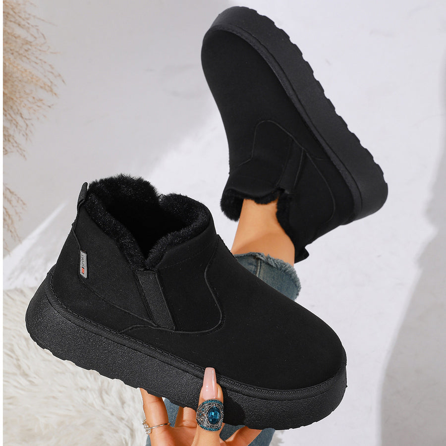 boots in Black with round toe and ankle-length