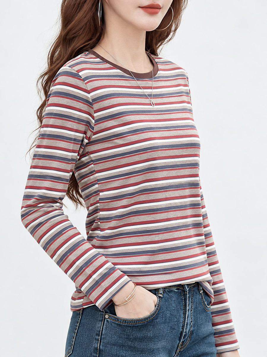 white t-shirt with hip-length and pullover