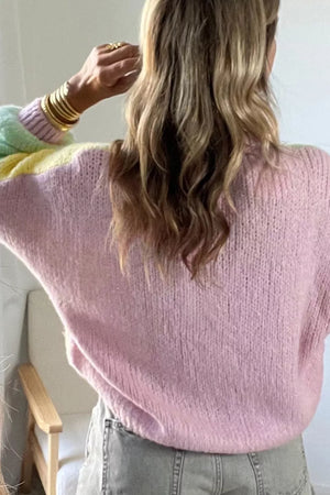 cardigan in mint green with color-block and buttoned