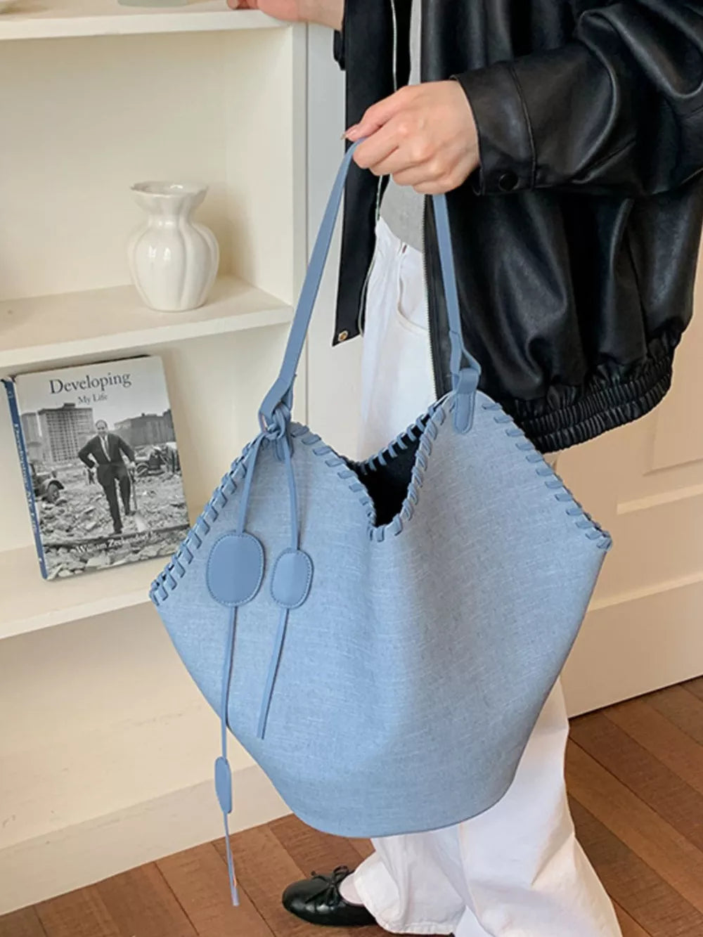Blue Casual Large Capacity Shoulder Bag