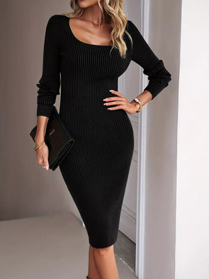 Ribbed Knit Scoop Neck Midi Dress in Gray