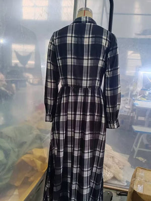 classic shirt dress in Black with collared