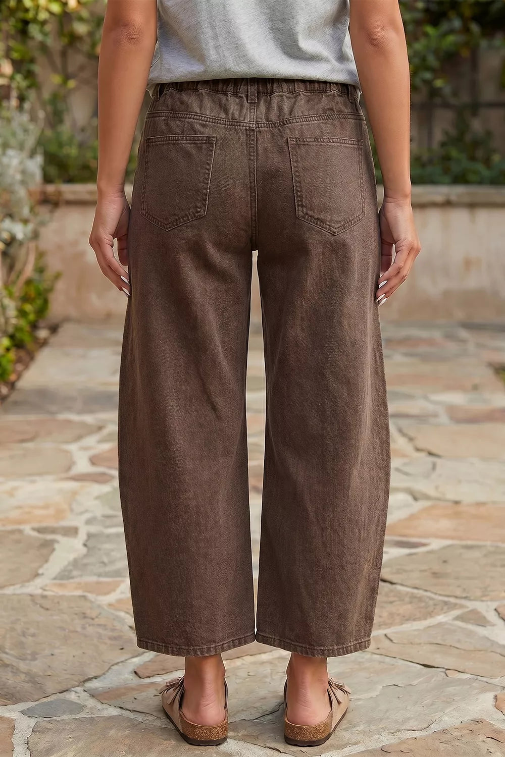Solid Color Square Patch Pocket Barrel Jeans in this colorway
