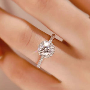2 Carat Moissanite 925 Sterling Silver Ring in silver with halo setting