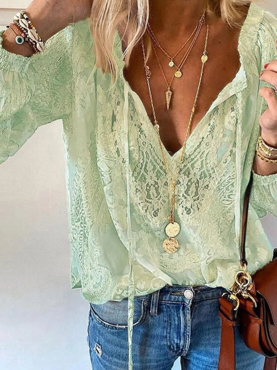 blouse in Pink with lace and lace