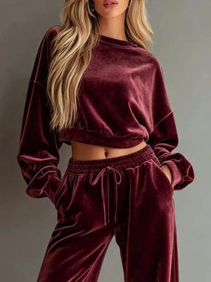 Gray lounge set with cropped, full-length and pullover, drawstring, elastic