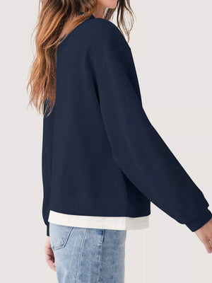 minimalist sweatshirt in Big Red-spot with crew neck