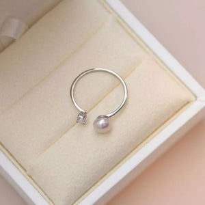 925 Sterling Silver Pearl Open Ring in silver with open band