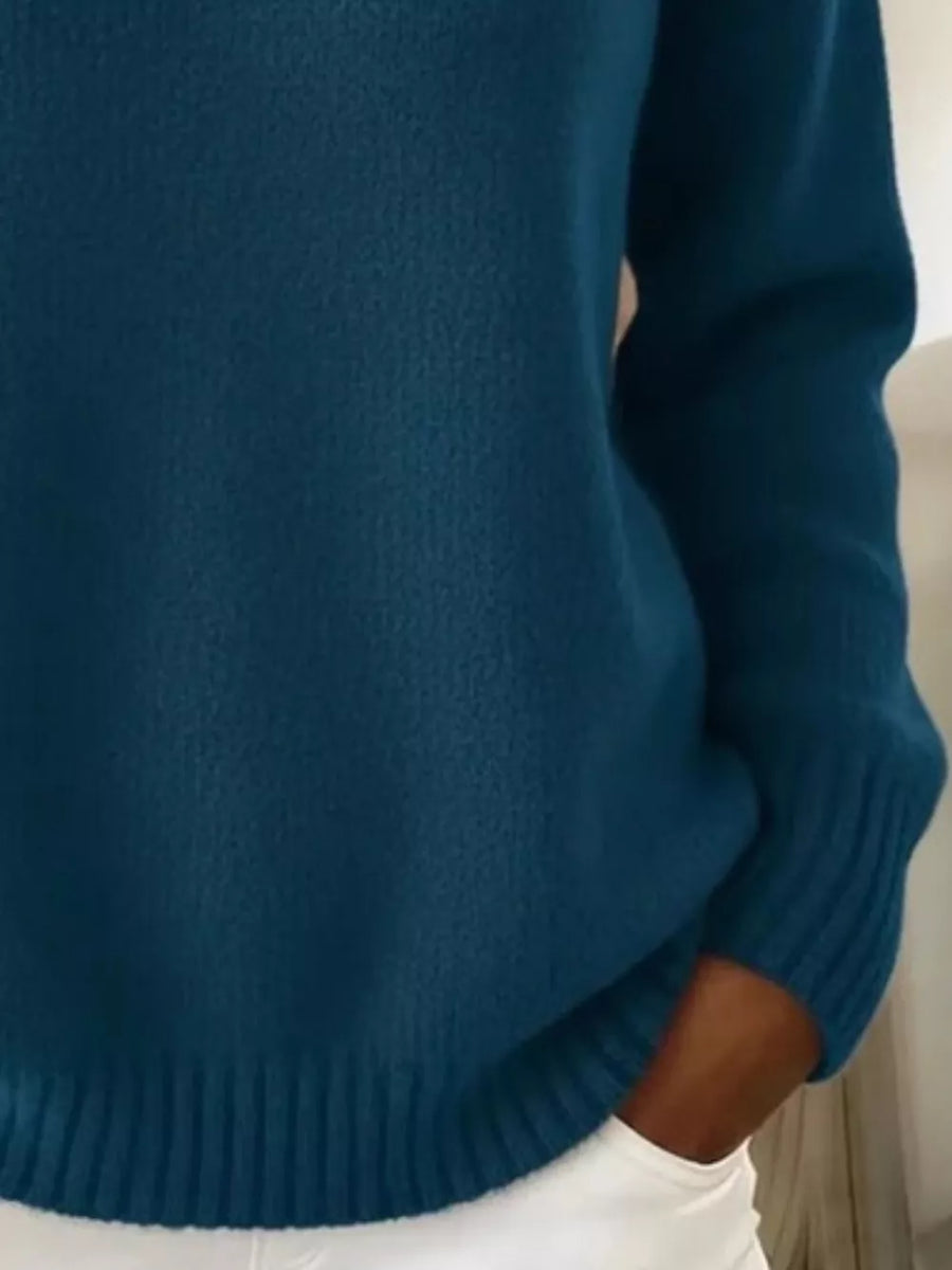 classic pullover sweater in Grey with collared