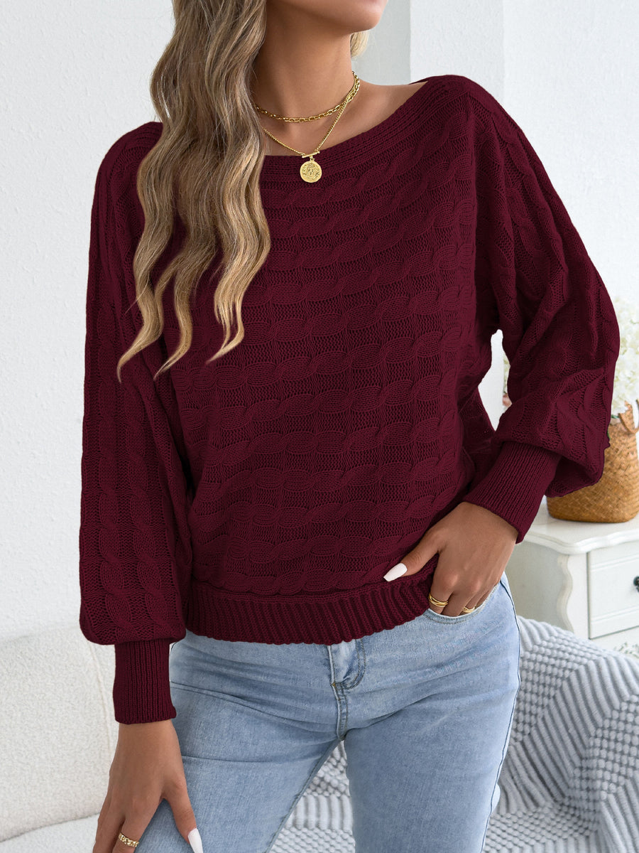 pullover sweater in Burgundy with boat neck and long sleeve