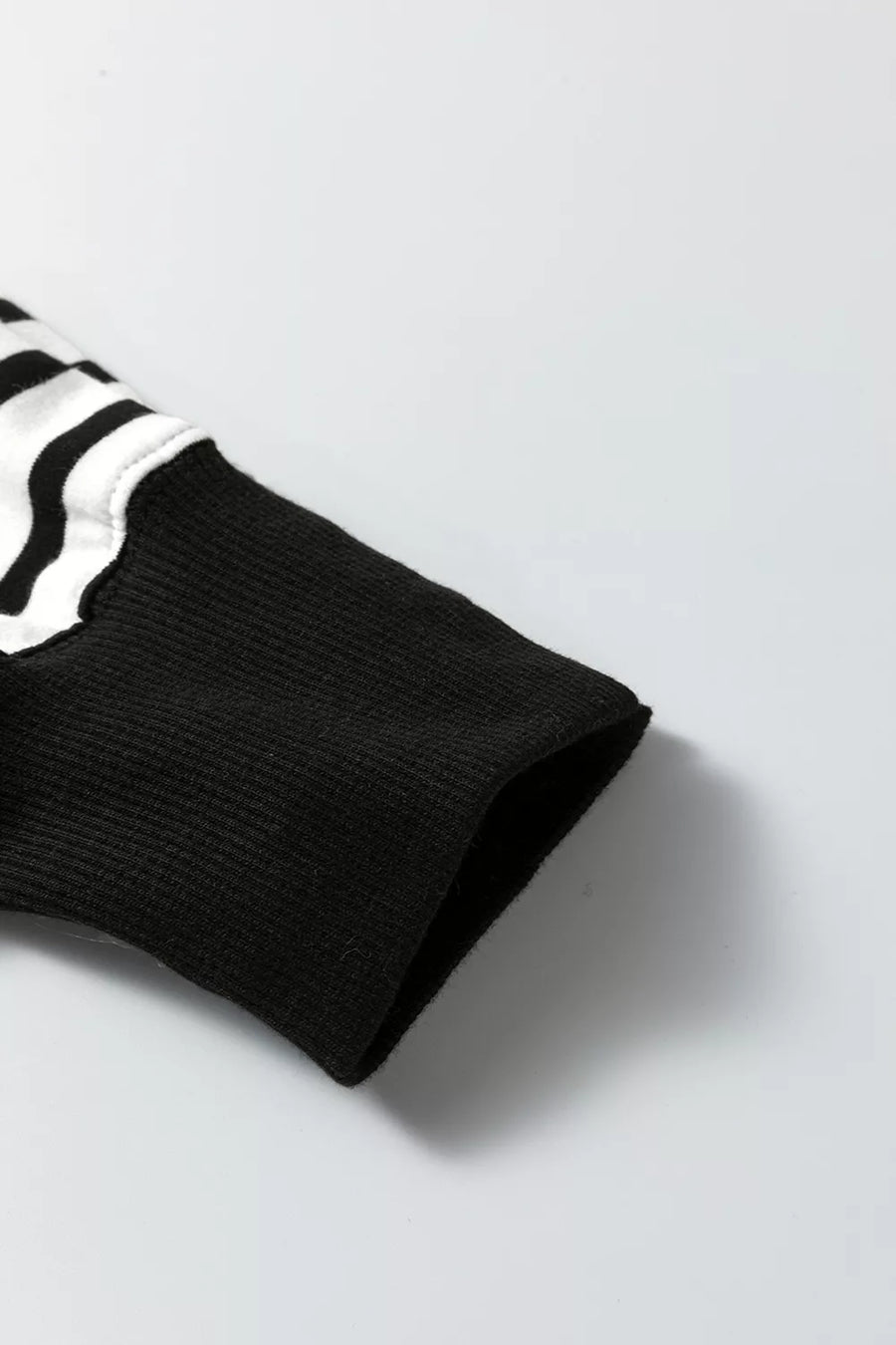 sweatshirt featuring color-block in black with 80% polyester, 15% cotton, 5% elastane Care instructions: Machine wash cold