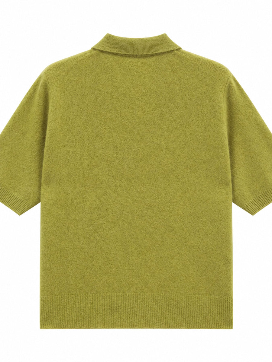 polo shirt in ivory with collared and short sleeve