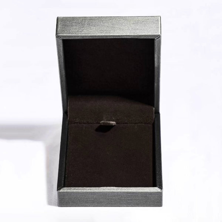 necklace featuring snowflake in silver with 18K Gold-Plated,925 sterling silver,Zircon Care instructions: Avoid wearing duri