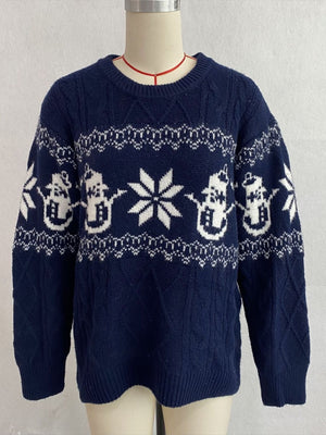 pullover sweater in White