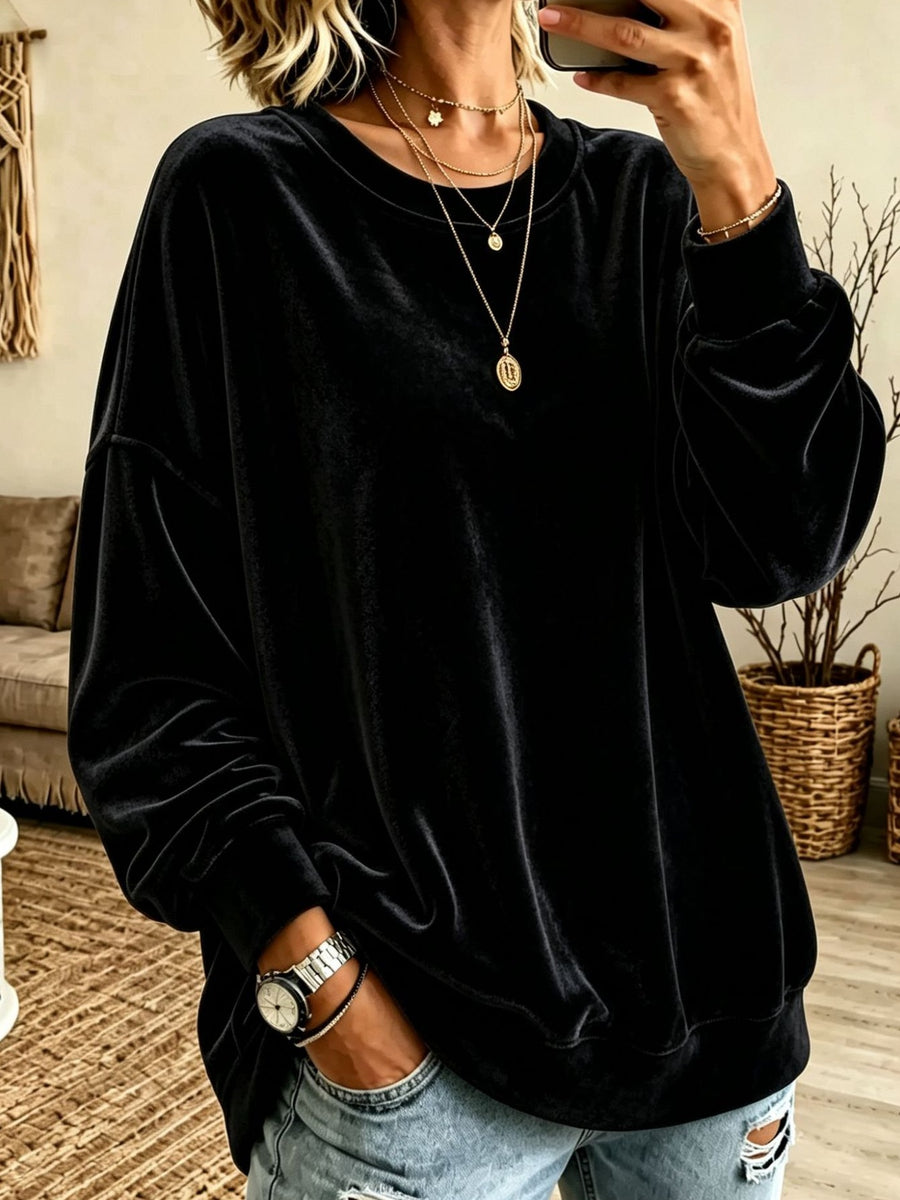 Black loose sweatshirt with crew neck