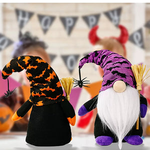 hat in Black with bat-print and witch hat