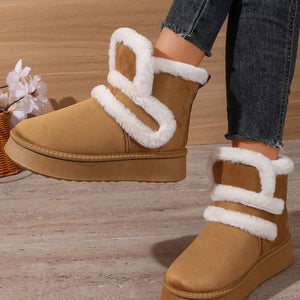 boots in black with platform sole and ankle-length