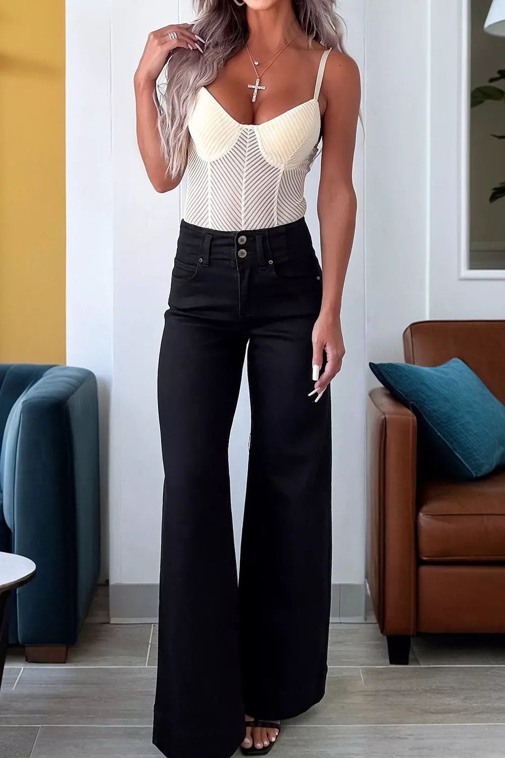 2-button High Waist Flared Jeans