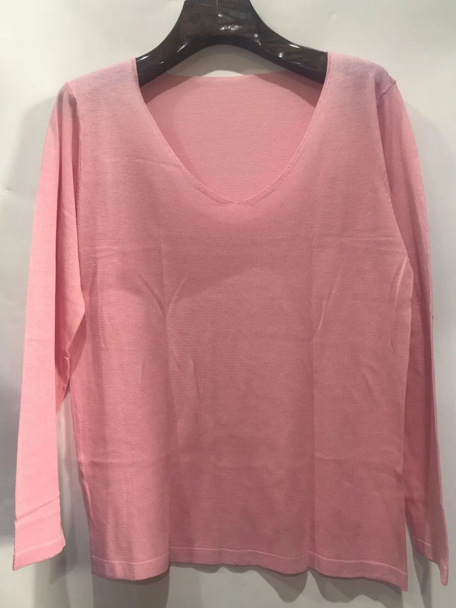 Textured V-neck knit top in Dusty Pink with long sleeves and a relaxed fit.