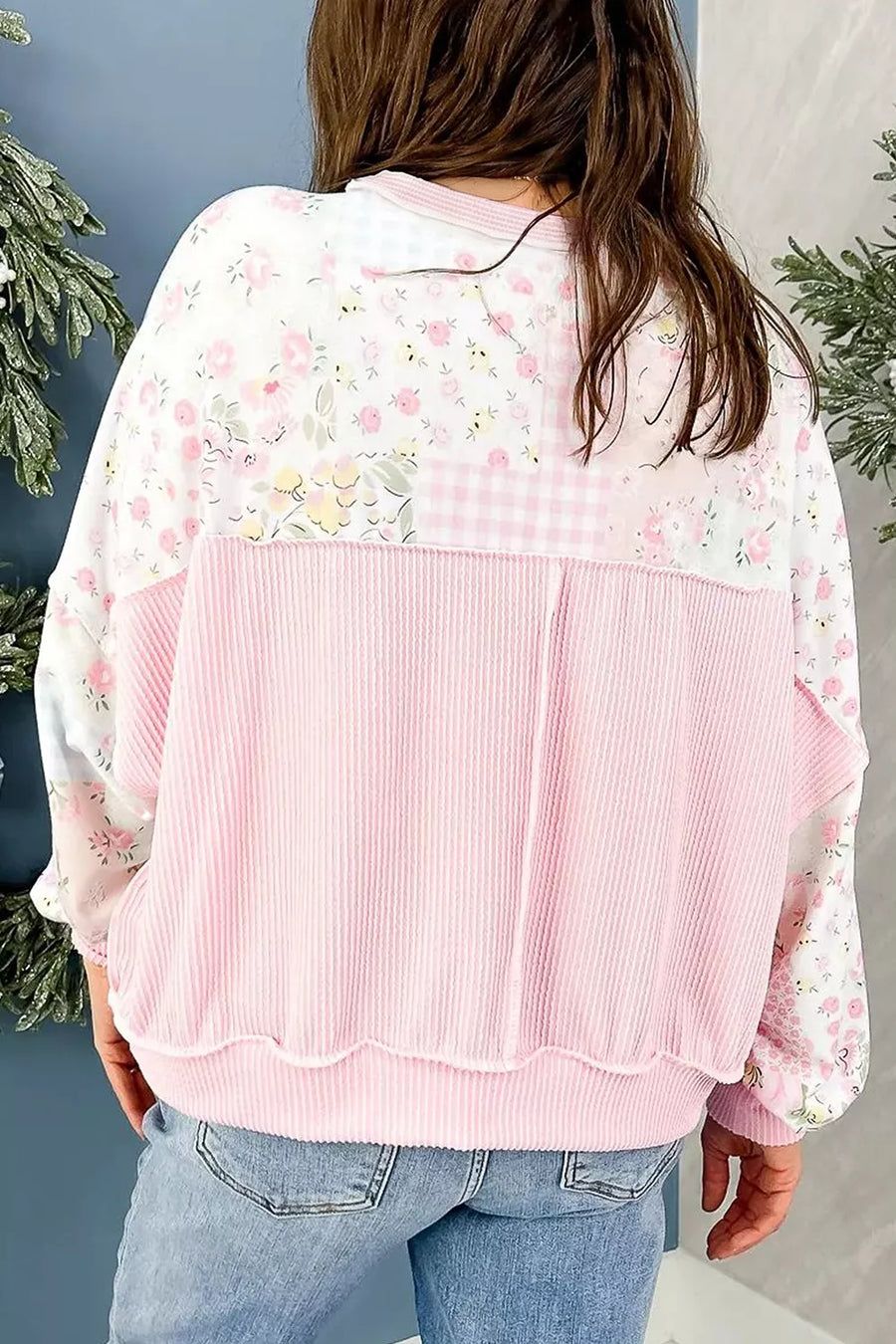 Twisted Ribbed Trim Floral Print Sweatshirt in Blush Pink