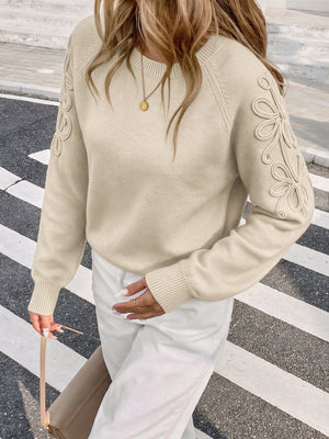 42% acrylic, 30% polyester, 28% polyamide Care instructions: Machine wash cold pullover sweater in cream with regular