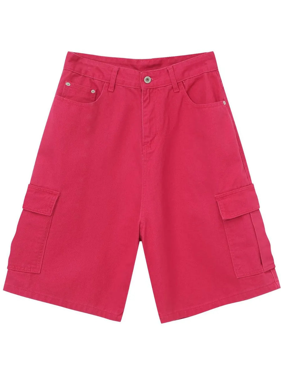 Magenta baggy cargo bermuda shorts with buttoned flap pockets.