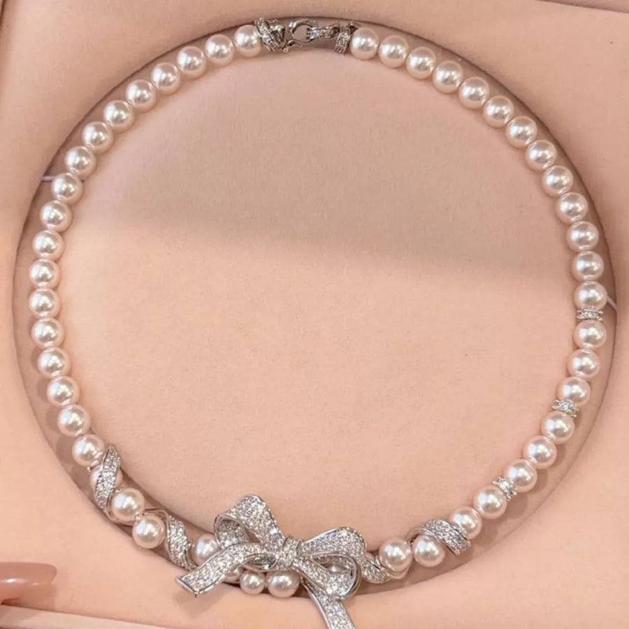 Silver necklace with choker and lobster clasp