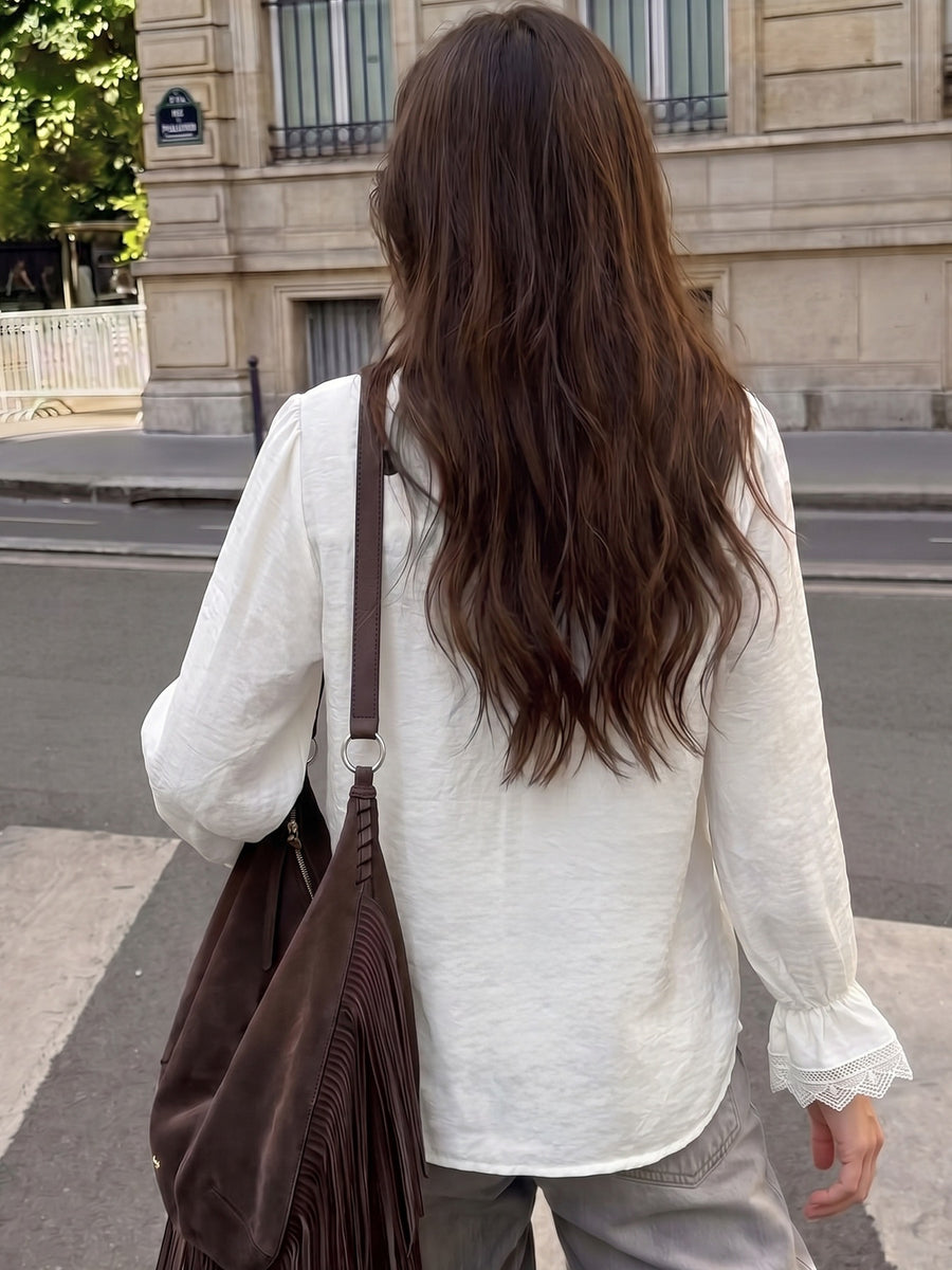 romantic button-down shirt in White with collared