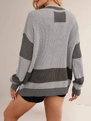 light beige cardigan with buttoned and long sleeve